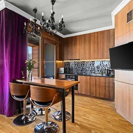 Apartment Moulin Rouge - Old Town, *